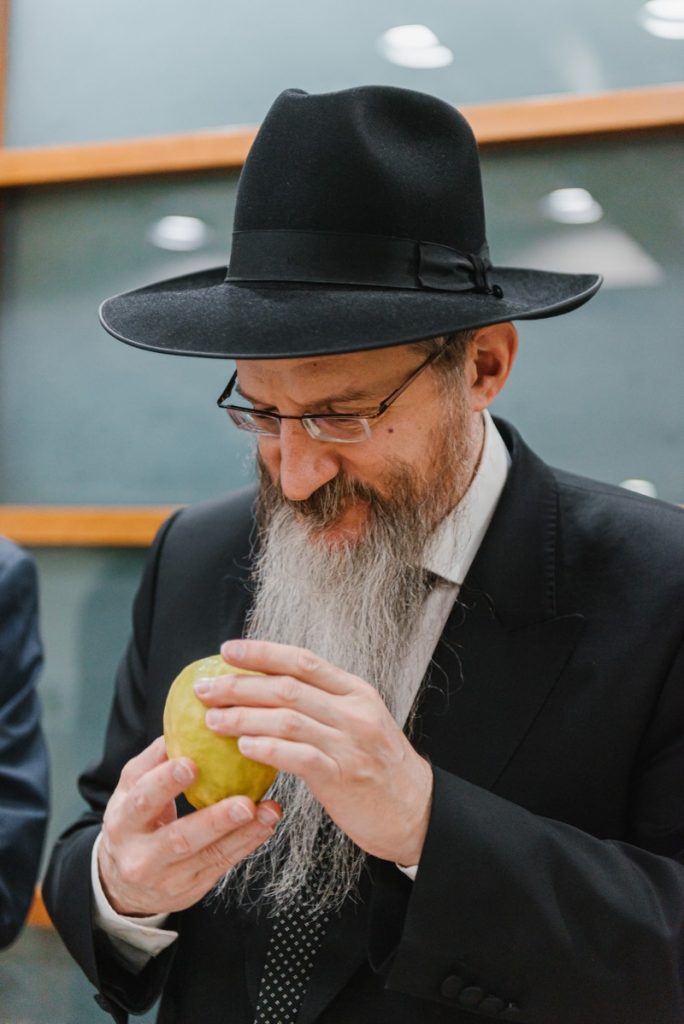 ההכנות במוסקבה לקראת חג סוכות בטוח ומוגן