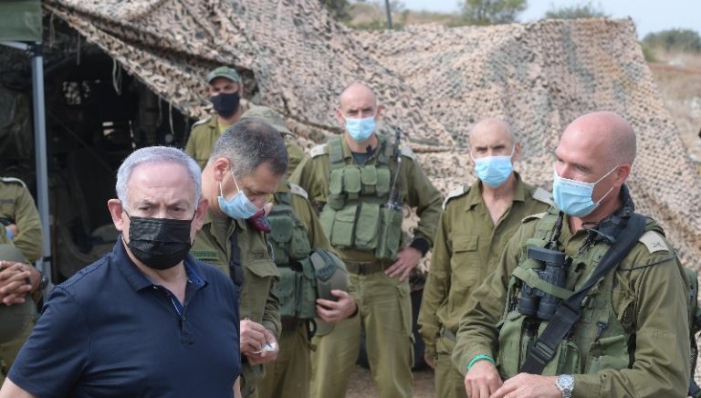 ראש הממשלה: מי שיתקוף אותנו יפגוש אגרוף ברזל • צפו: