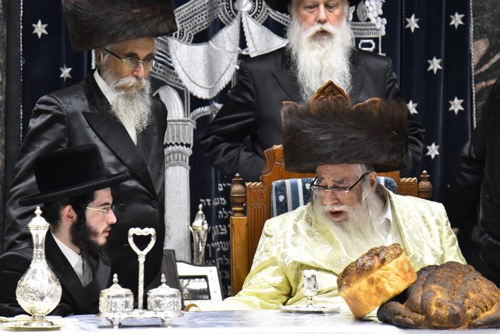 גלריה: אירוסי נכדת כ"ק האדמו"ר מצאנז