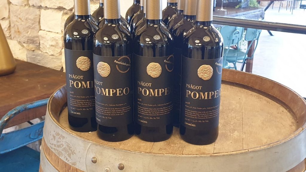 מייק פומפאו מבקר מעבר לקו הירוק ומפזר הצהרות פרו ישראליות - בימין צוהלים • צפו מייק פומפאו מבקר מעבר לקו הירוק ומפזר הצהרות פרו ישראליות - בימין צוהלים • צפו