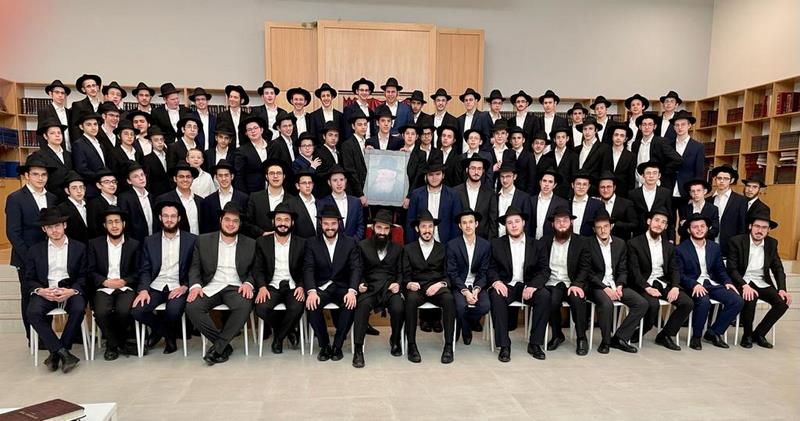 תיעוד: כינוס שלוחים עבור בני השלוחים – תלמידי הישיבה קטנה במוסקבה