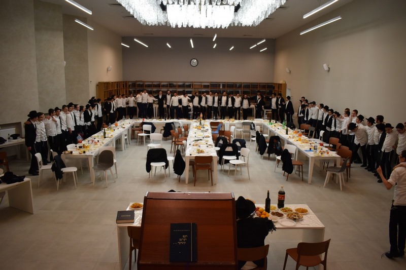 תיעוד: כינוס שלוחים עבור בני השלוחים – תלמידי הישיבה קטנה במוסקבה