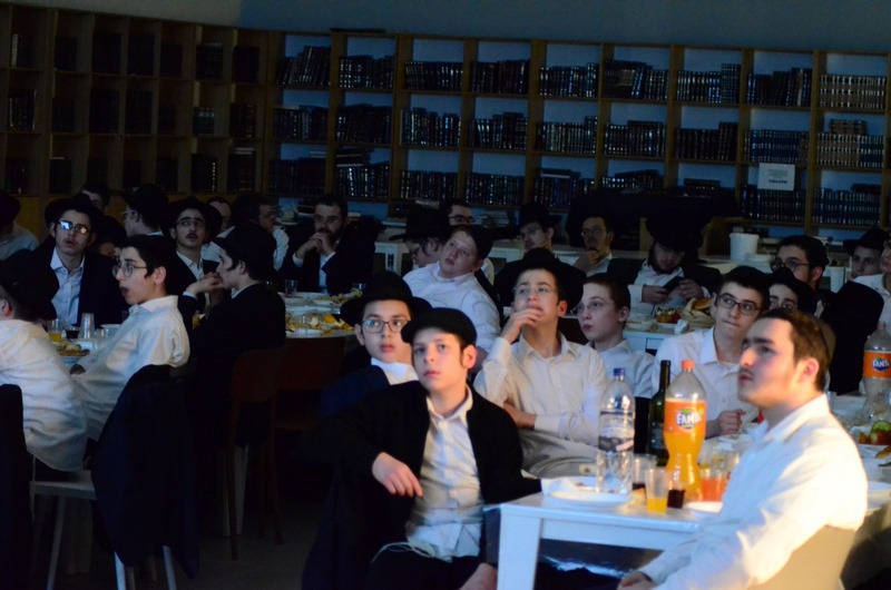 תיעוד: כינוס שלוחים עבור בני השלוחים – תלמידי הישיבה קטנה במוסקבה