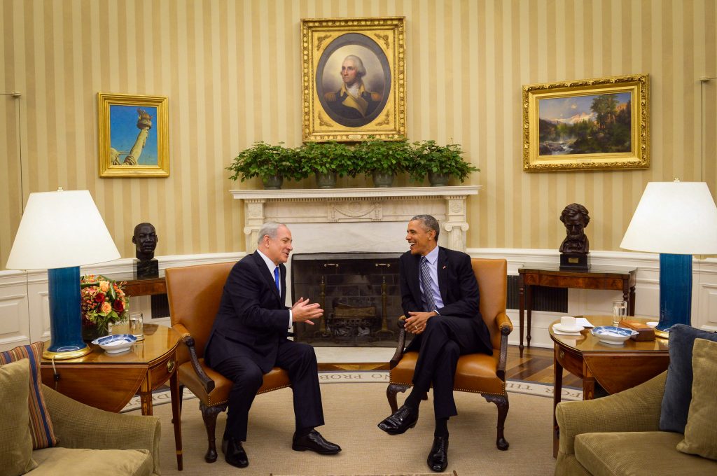 אובמה שופך אור על יחסיו עם נתניהו: "הוא רואה עצמו כמגן ישראל"