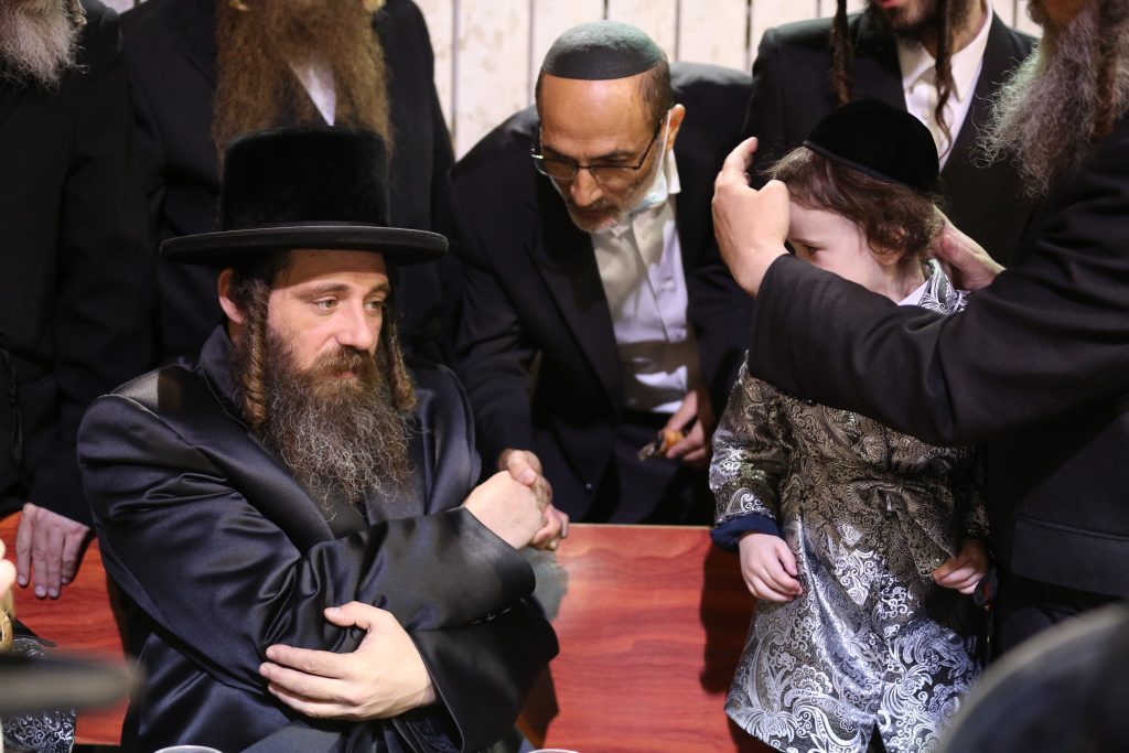 האדמו"ר מפיטסבורג הגיע לחלאקה בציון הרשב"י מירון