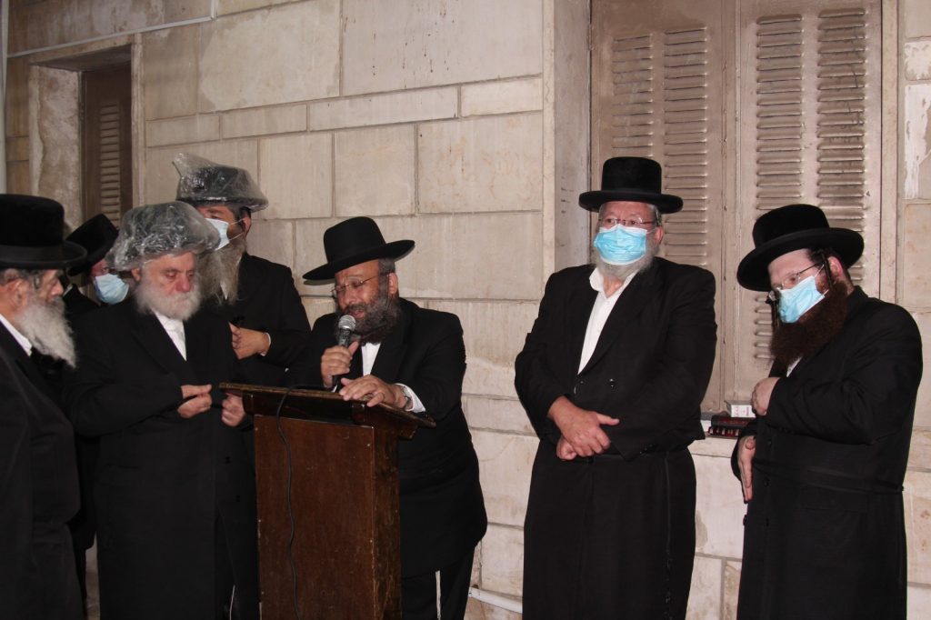 תיעוד: מסע הלווית איש החסד שחילק שתייה לעשרות אלפים