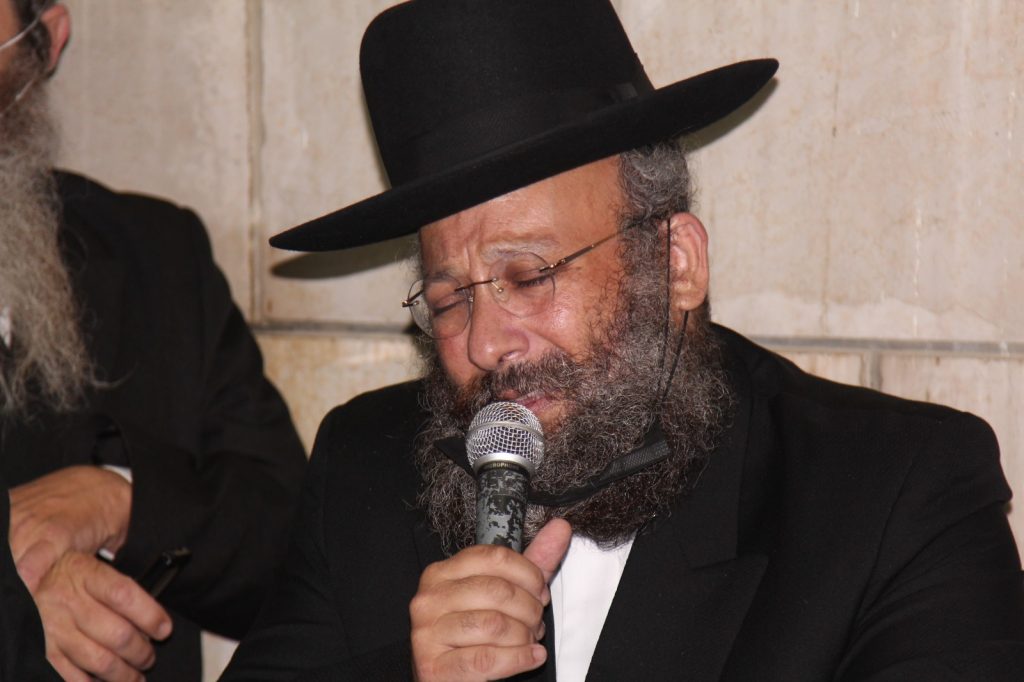 תיעוד: מסע הלווית איש החסד שחילק שתייה לעשרות אלפים