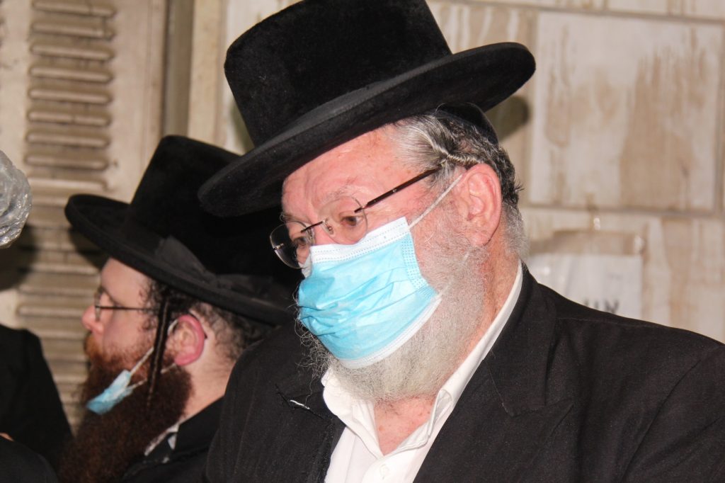 תיעוד: מסע הלווית איש החסד שחילק שתייה לעשרות אלפים