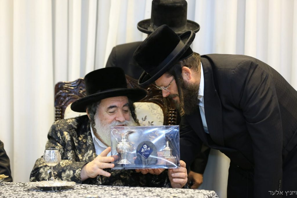 תיעוד: האדמו"ר מויזניץ בביקור באלעד תיעוד: האדמו"ר מויזניץ בביקור באלעד