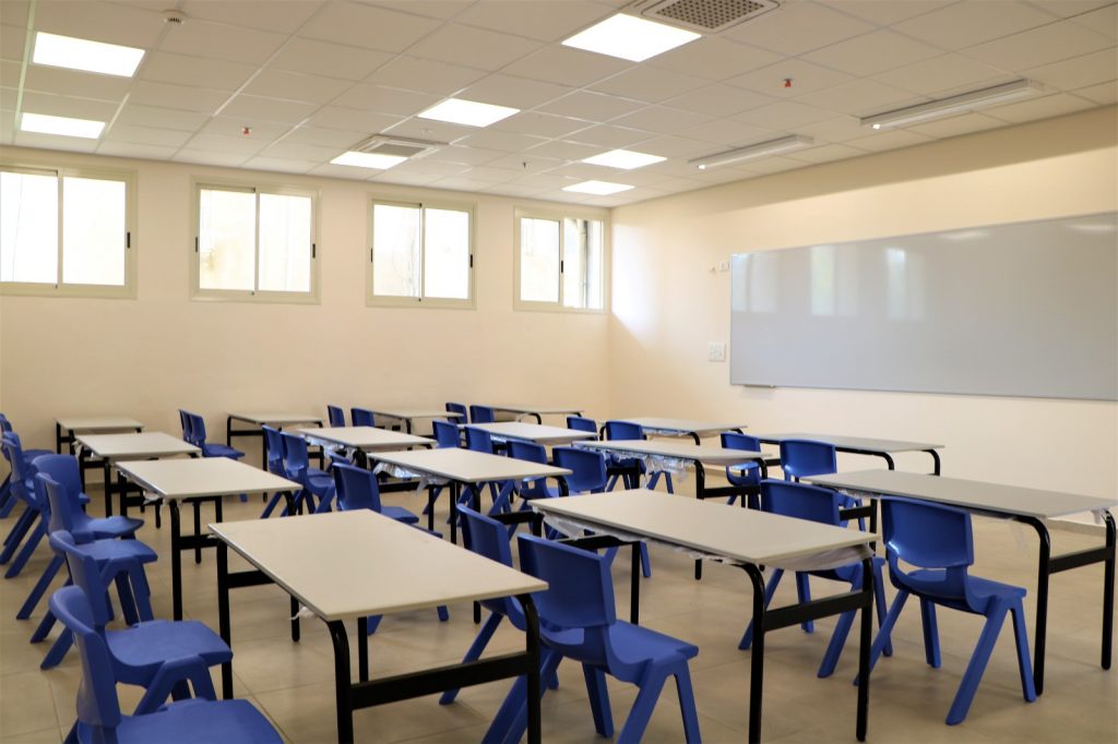 בית הספר "בית יעקב מרכז" עבר למעונו החדש בית הספר "בית יעקב מרכז" עבר למעונו החדש