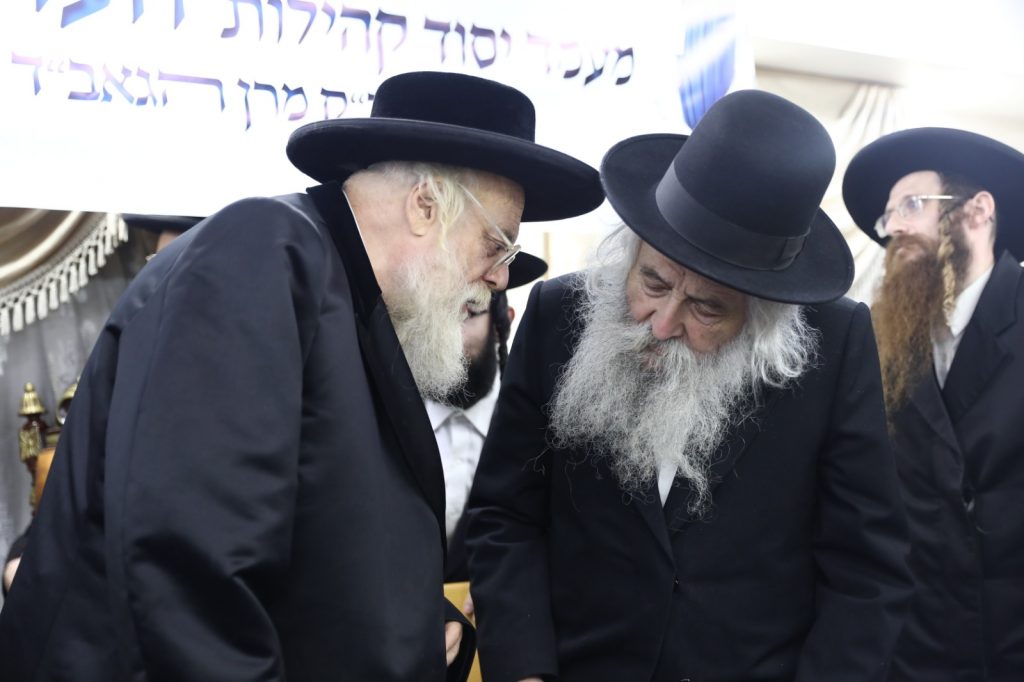 במעמד היסטורי בבית גאב"ד ירושלים: 'העדה החרדית' הכריזה על חריש כעיר השלישית של 'העדה' • גלריה במעמד היסטורי בבית גאב"ד ירושלים: 'העדה החרדית' הכריזה על חריש כעיר השלישית של 'העדה' • גלריה