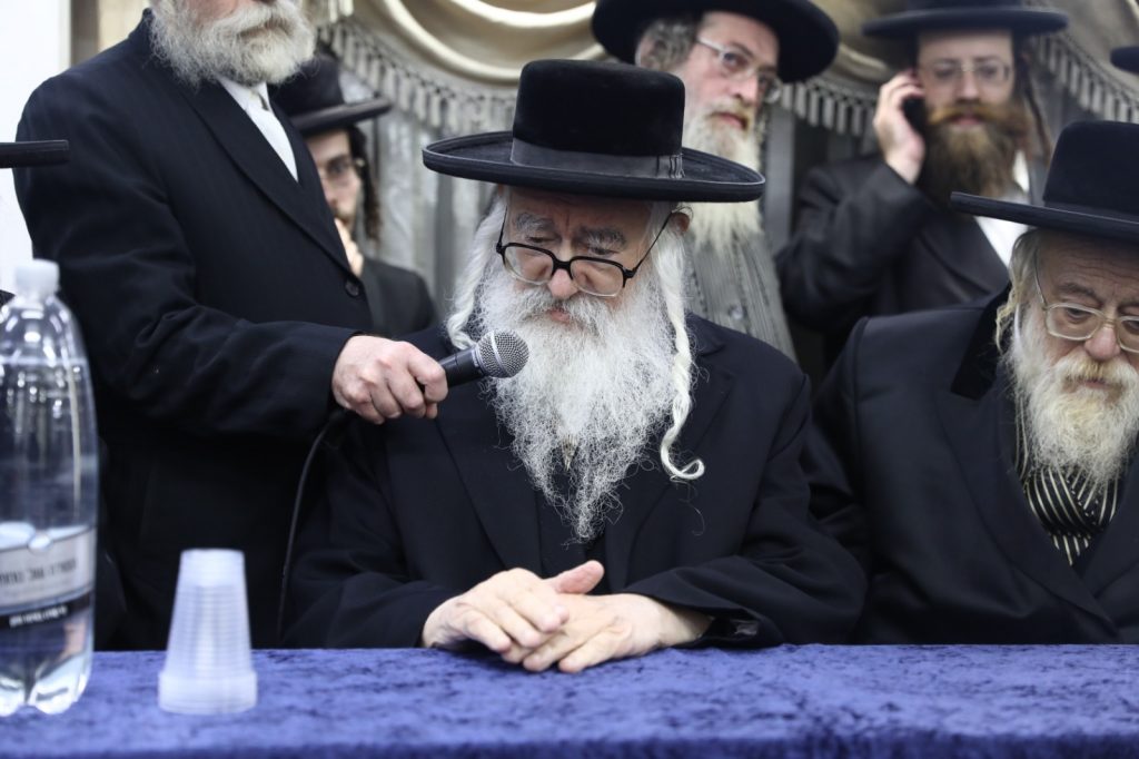 במעמד היסטורי בבית גאב"ד ירושלים: 'העדה החרדית' הכריזה על חריש כעיר השלישית של 'העדה' • גלריה במעמד היסטורי בבית גאב"ד ירושלים: 'העדה החרדית' הכריזה על חריש כעיר השלישית של 'העדה' • גלריה