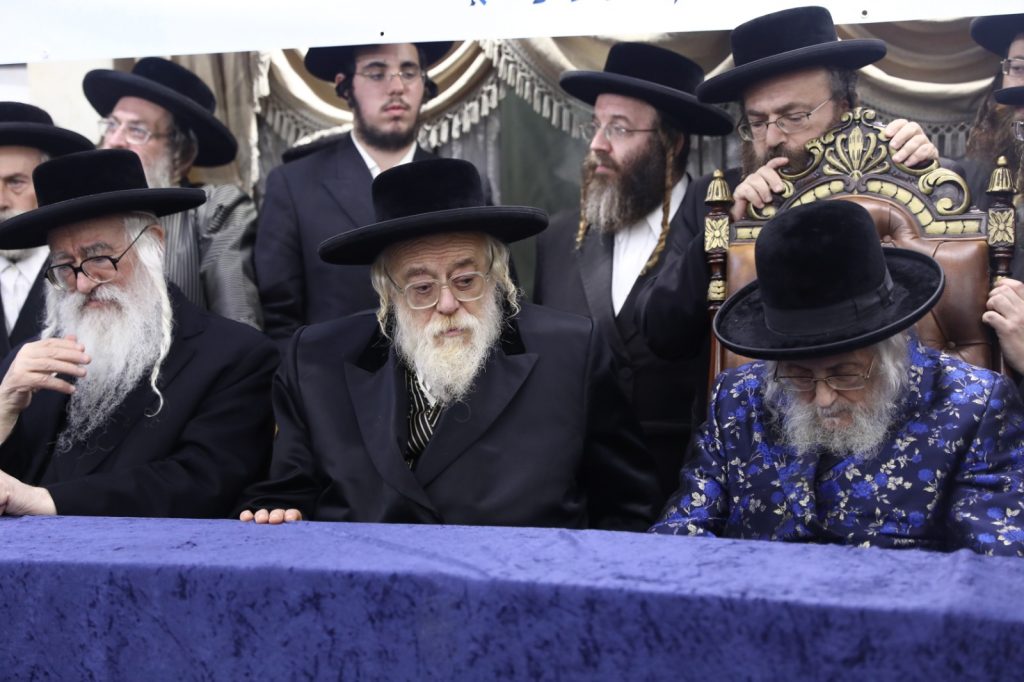 במעמד היסטורי בבית גאב"ד ירושלים: 'העדה החרדית' הכריזה על חריש כעיר השלישית של 'העדה' • גלריה במעמד היסטורי בבית גאב"ד ירושלים: 'העדה החרדית' הכריזה על חריש כעיר השלישית של 'העדה' • גלריה