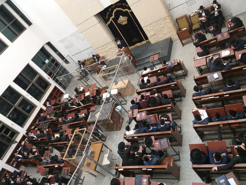 תיעוד: עצרת התעוררות בישיבת ראדין על פטירת הגרי"א שפירא זצ"ל תיעוד: עצרת התעוררות בישיבת ראדין על פטירת הגרי"א שפירא זצ"ל