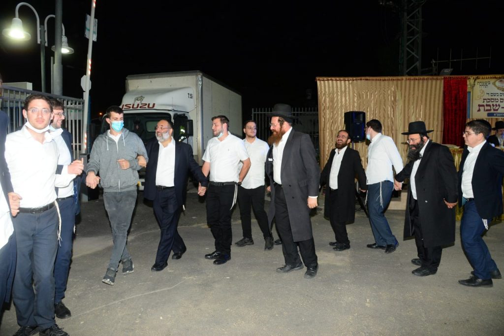 סיום מסכת בישיבת "משיב הרוח - רוח חיים" בבני ברק