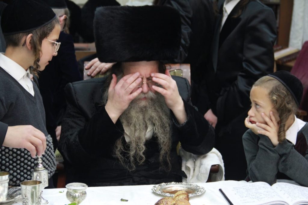 מוצאי שבת שבע ברכות והבדלה בקוזמיר בבני ברק