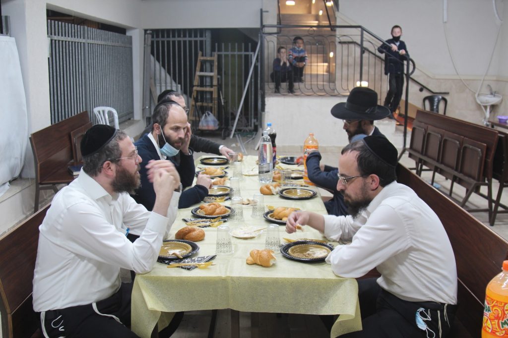 תיעוד: סיום מסכת עירובין בכולל עוז לעמו