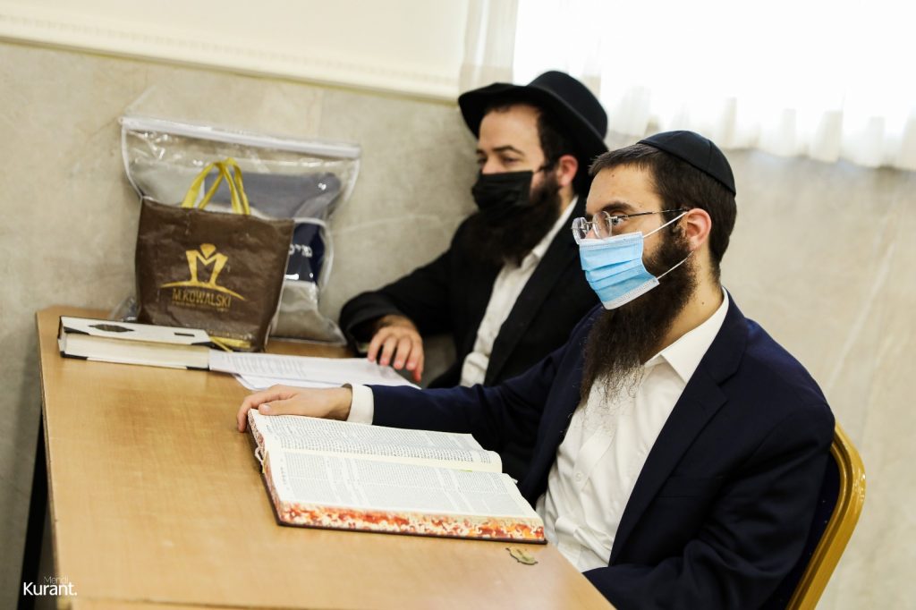 קרית גת: הרב גדליה ריזל בשיעור מרתק לאברכים החב"דיים קרית גת: הרב גדליה ריזל בשיעור מרתק לאברכים החב"דיים