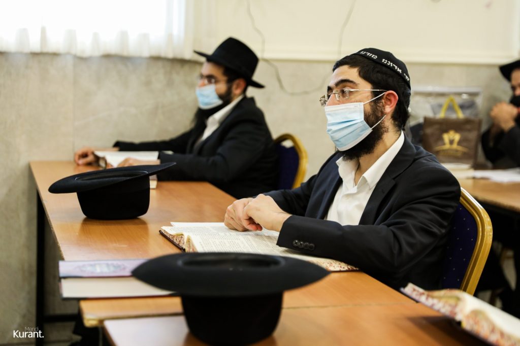 קרית גת: הרב גדליה ריזל בשיעור מרתק לאברכים החב"דיים קרית גת: הרב גדליה ריזל בשיעור מרתק לאברכים החב"דיים