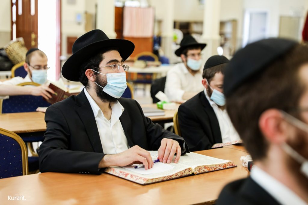 קרית גת: הרב גדליה ריזל בשיעור מרתק לאברכים החב"דיים קרית גת: הרב גדליה ריזל בשיעור מרתק לאברכים החב"דיים