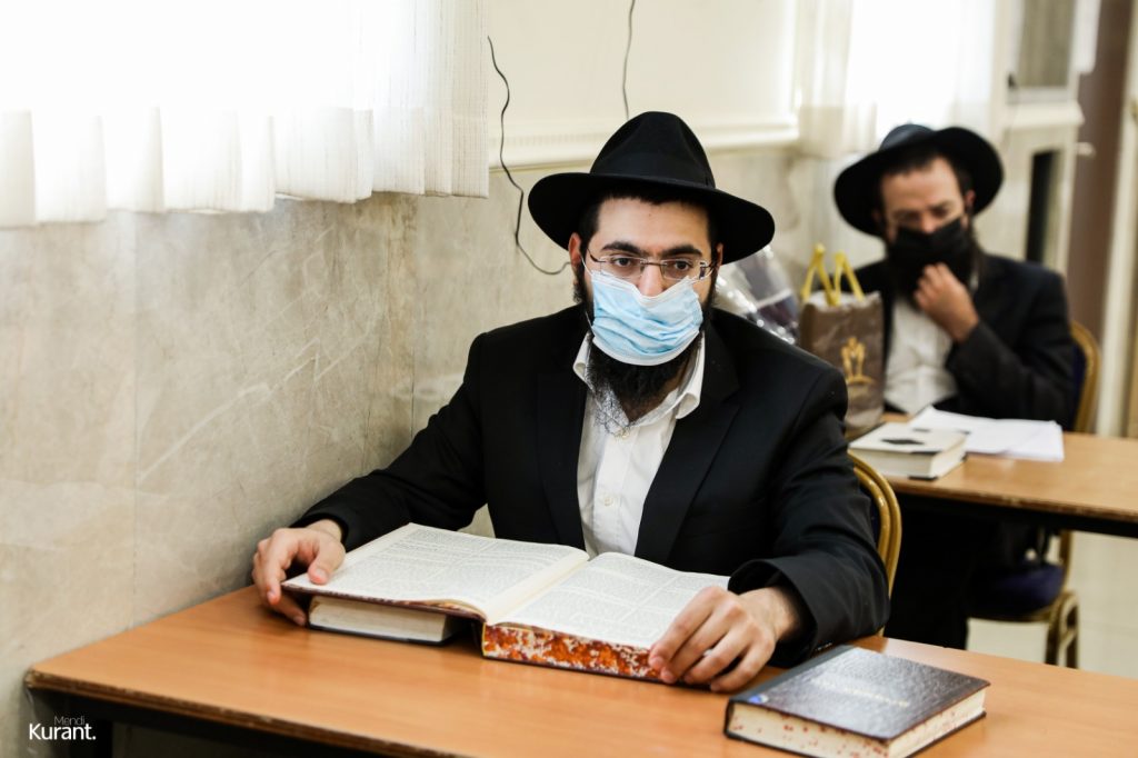 קרית גת: הרב גדליה ריזל בשיעור מרתק לאברכים החב"דיים קרית גת: הרב גדליה ריזל בשיעור מרתק לאברכים החב"דיים