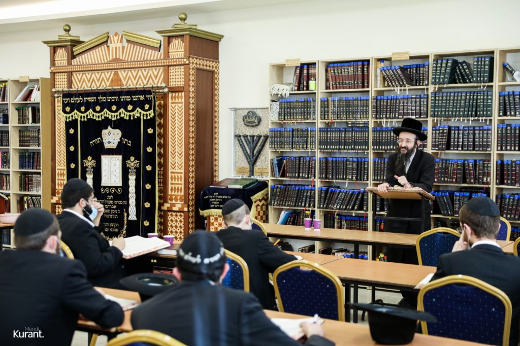 קרית גת: הרב גדליה ריזל בשיעור מרתק לאברכים החב"דיים קרית גת: הרב גדליה ריזל בשיעור מרתק לאברכים החב"דיים