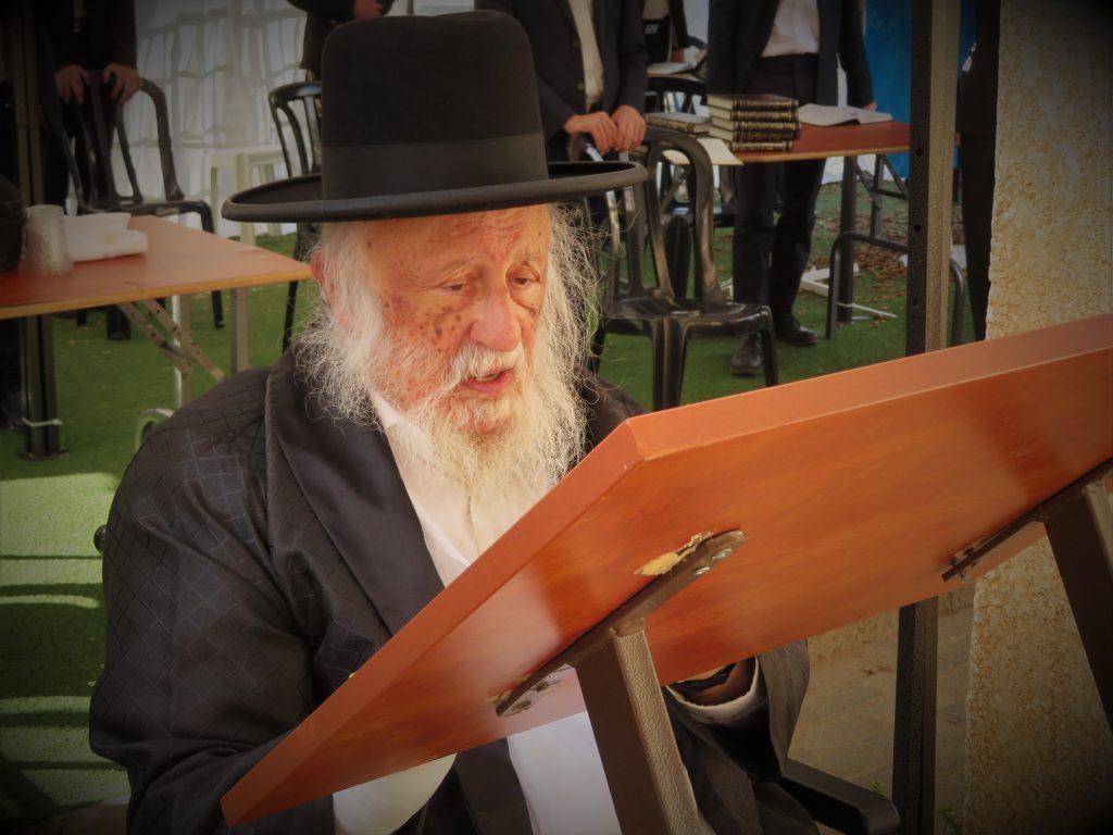 תחת כיפת השמים: ברית לנין ראש הישיבה • צפו