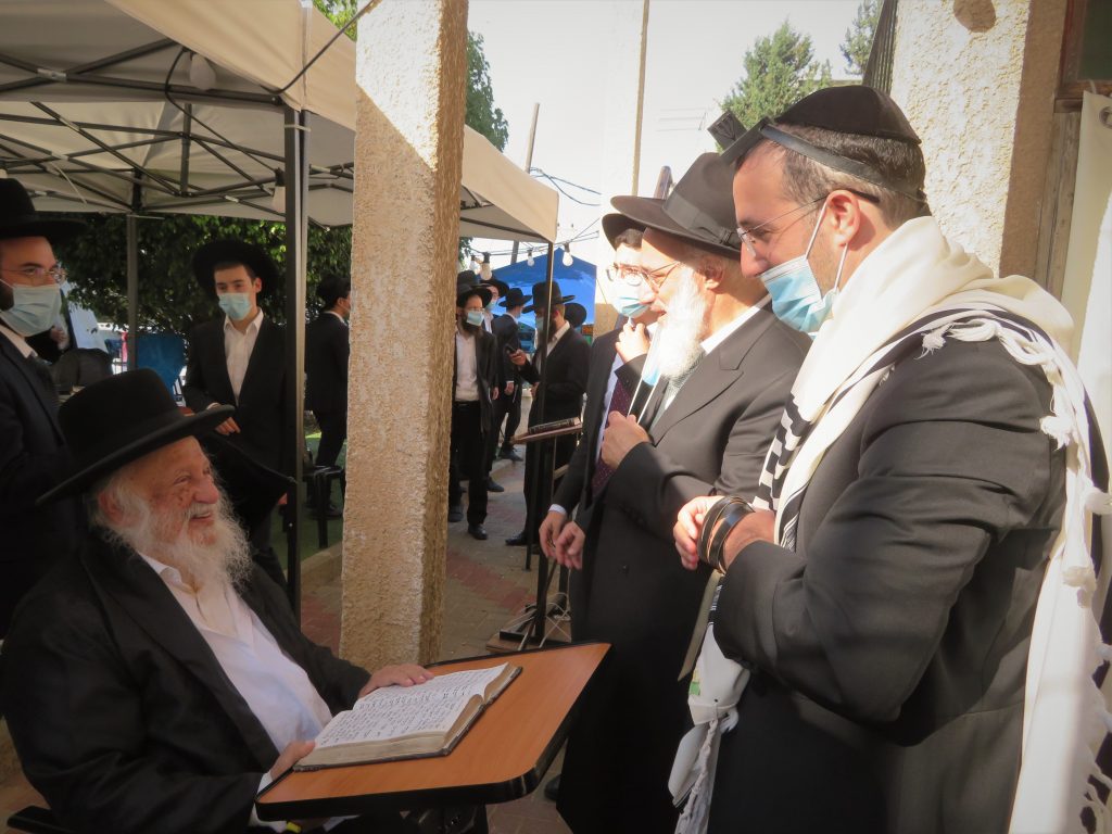 תחת כיפת השמים: ברית לנין ראש הישיבה • צפו