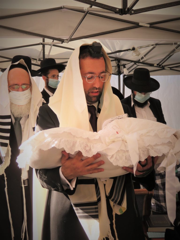 תחת כיפת השמים: ברית לנין ראש הישיבה • צפו