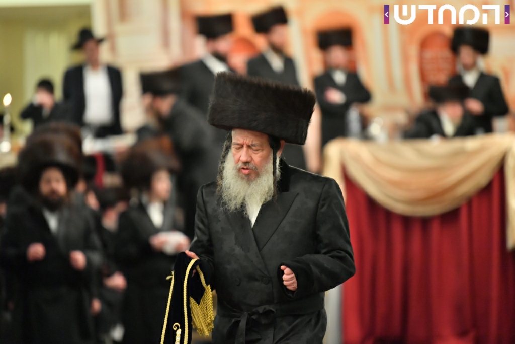 קוֹל רִנָּה וִישׁוּעָה: שמחת בית ויז'ניץ - סערט ויזניץ - זוויעהל מאנסי • גלריה מורחבת