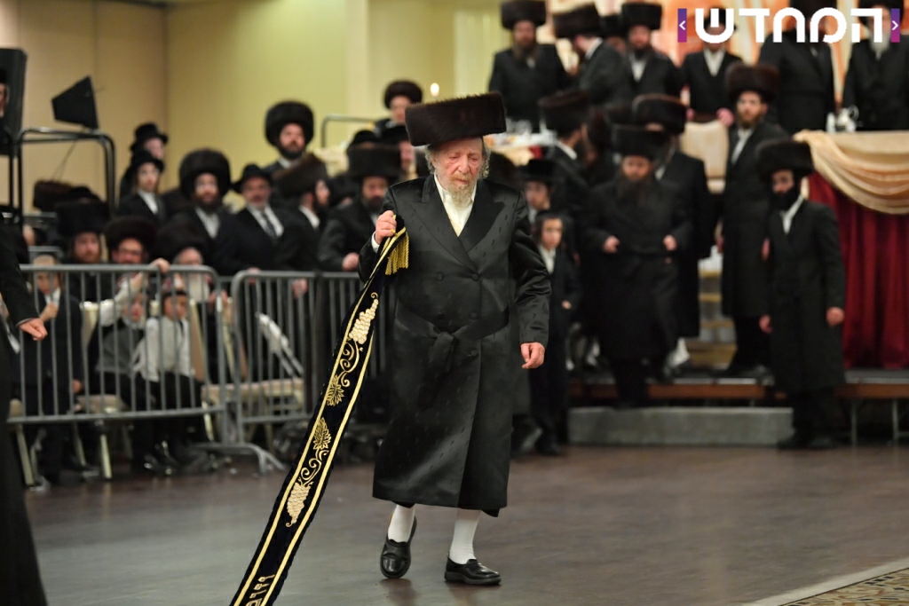 קוֹל רִנָּה וִישׁוּעָה: שמחת בית ויז'ניץ - סערט ויזניץ - זוויעהל מאנסי • גלריה מורחבת