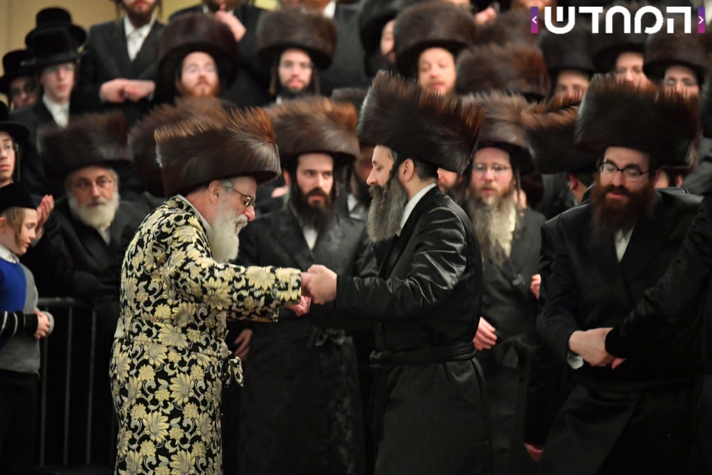 קוֹל רִנָּה וִישׁוּעָה: שמחת בית ויז'ניץ - סערט ויזניץ - זוויעהל מאנסי • גלריה מורחבת