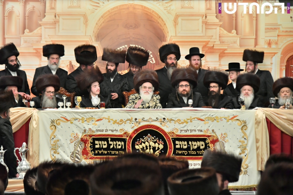 קוֹל רִנָּה וִישׁוּעָה: שמחת בית ויז'ניץ - סערט ויזניץ - זוויעהל מאנסי • גלריה מורחבת