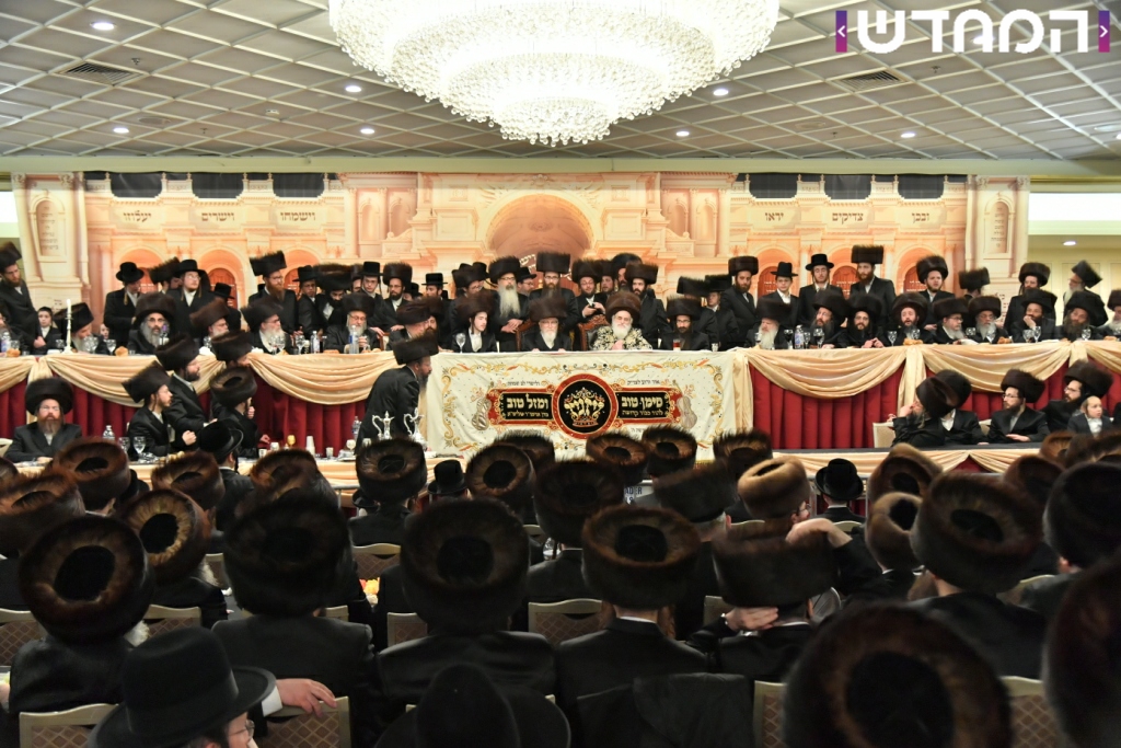 קוֹל רִנָּה וִישׁוּעָה: שמחת בית ויז'ניץ - סערט ויזניץ - זוויעהל מאנסי • גלריה מורחבת