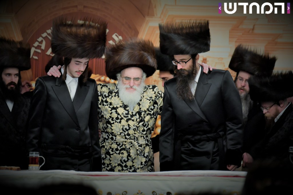 קוֹל רִנָּה וִישׁוּעָה: שמחת בית ויז'ניץ - סערט ויזניץ - זוויעהל מאנסי • גלריה מורחבת