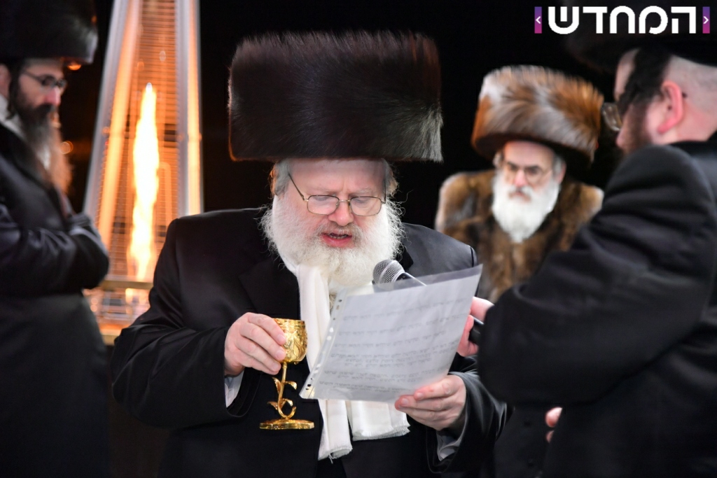 קוֹל רִנָּה וִישׁוּעָה: שמחת בית ויז'ניץ - סערט ויזניץ - זוויעהל מאנסי • גלריה מורחבת