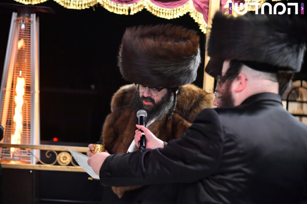 קוֹל רִנָּה וִישׁוּעָה: שמחת בית ויז'ניץ - סערט ויזניץ - זוויעהל מאנסי • גלריה מורחבת