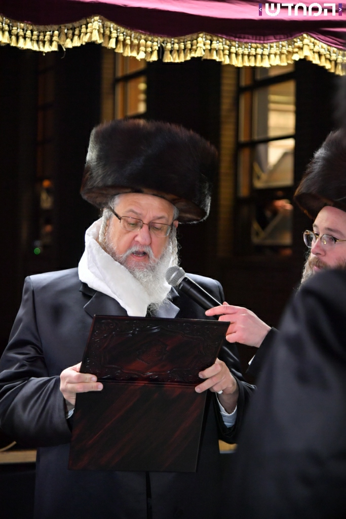 קוֹל רִנָּה וִישׁוּעָה: שמחת בית ויז'ניץ - סערט ויזניץ - זוויעהל מאנסי • גלריה מורחבת