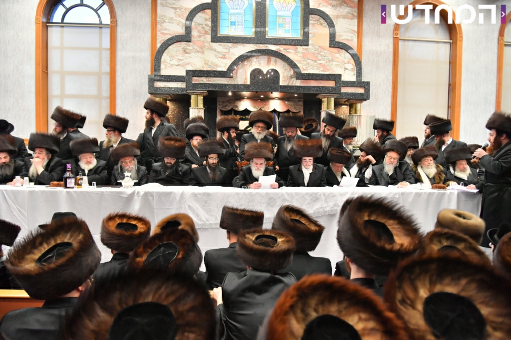 קוֹל רִנָּה וִישׁוּעָה: שמחת בית ויז'ניץ - סערט ויזניץ - זוויעהל מאנסי • גלריה מורחבת