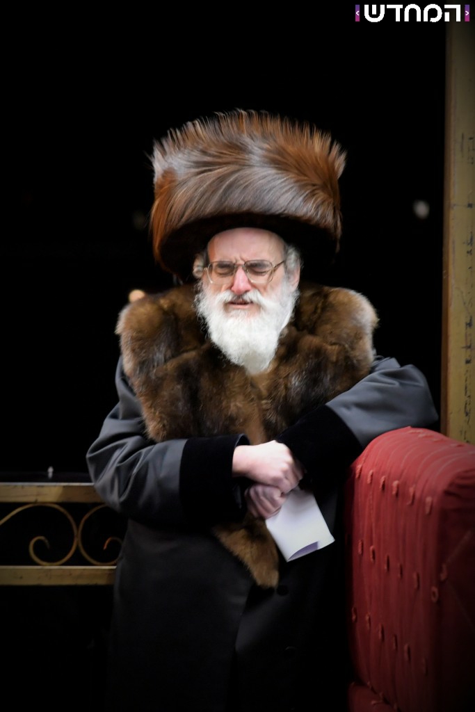 קוֹל רִנָּה וִישׁוּעָה: שמחת בית ויז'ניץ - סערט ויזניץ - זוויעהל מאנסי • גלריה מורחבת