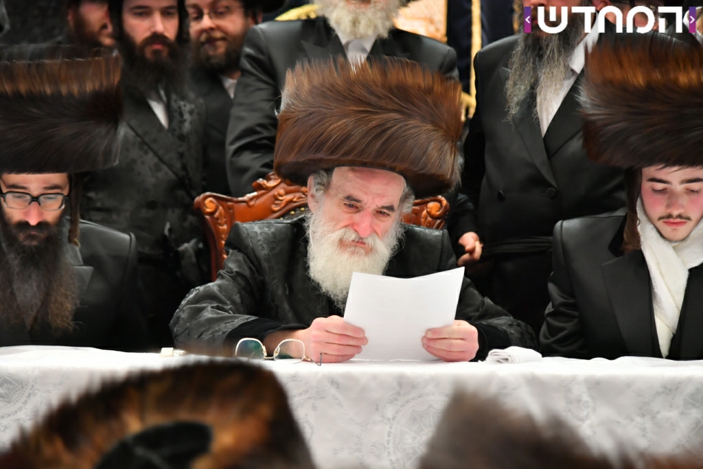 קוֹל רִנָּה וִישׁוּעָה: שמחת בית ויז'ניץ - סערט ויזניץ - זוויעהל מאנסי • גלריה מורחבת