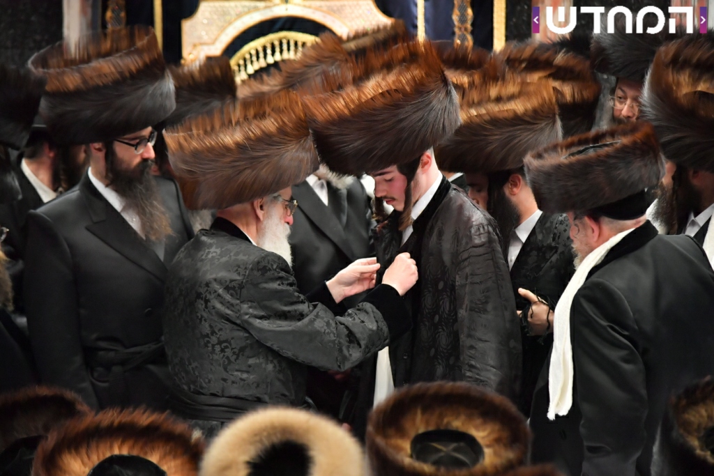 קוֹל רִנָּה וִישׁוּעָה: שמחת בית ויז'ניץ - סערט ויזניץ - זוויעהל מאנסי • גלריה מורחבת