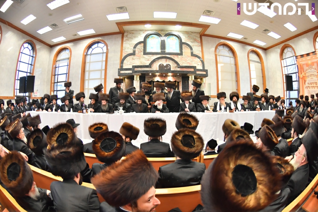 קוֹל רִנָּה וִישׁוּעָה: שמחת בית ויז'ניץ - סערט ויזניץ - זוויעהל מאנסי • גלריה מורחבת