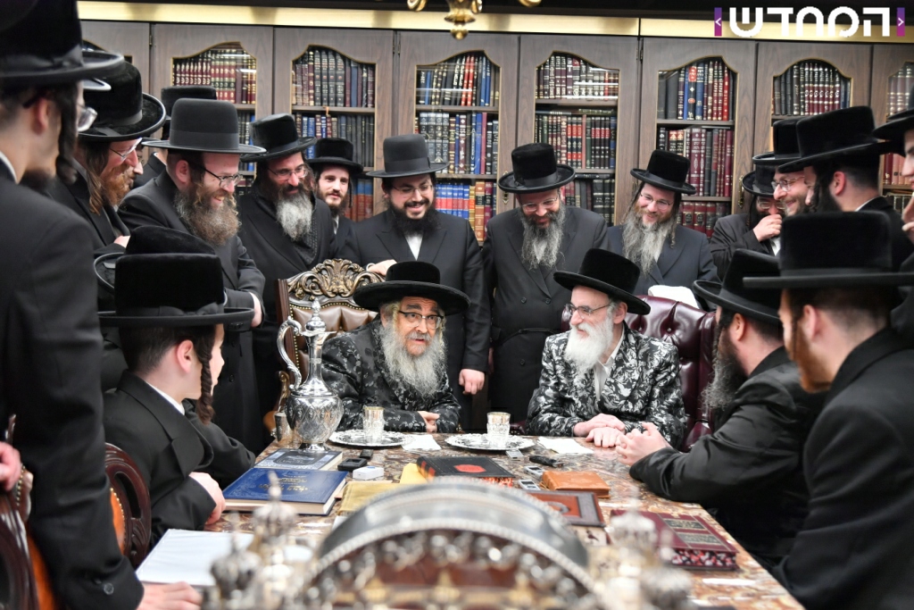 האדמו"ר מויז׳ניץ בביקור בארה"ב • גלריה