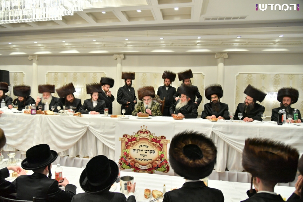 שמחת השבע ברכות בחצר חסידות ויז׳ניץ • גלריה