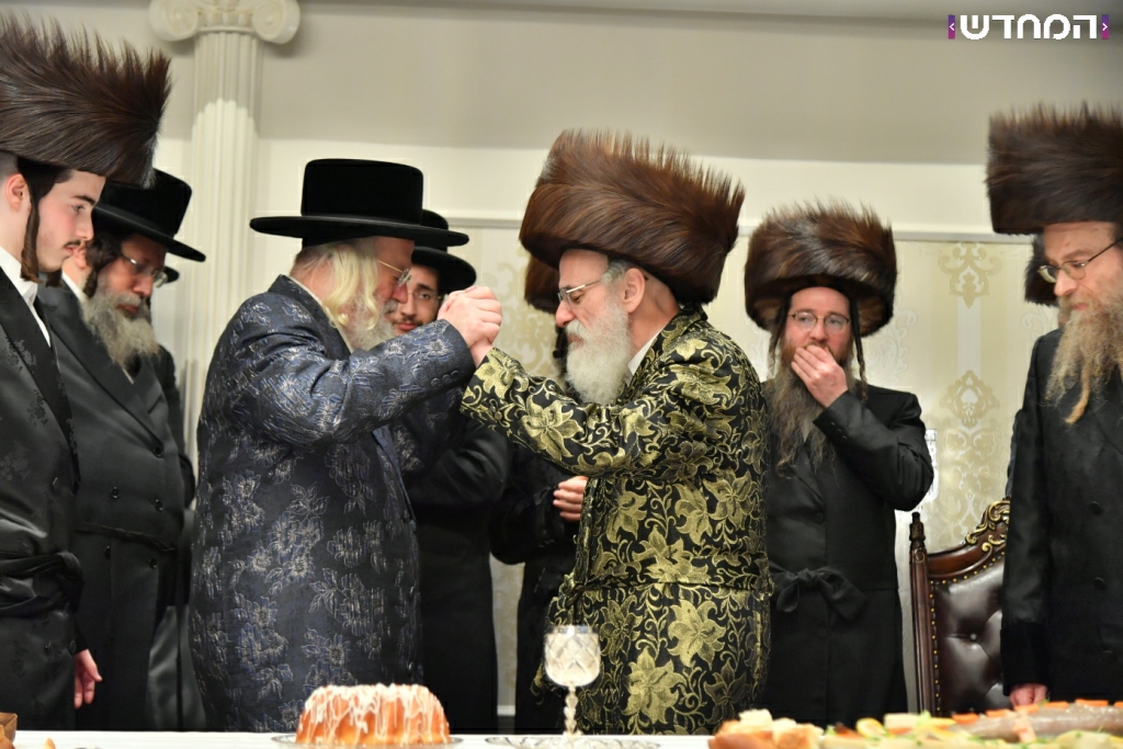 שמחת השבע ברכות בחצר חסידות ויז׳ניץ • גלריה