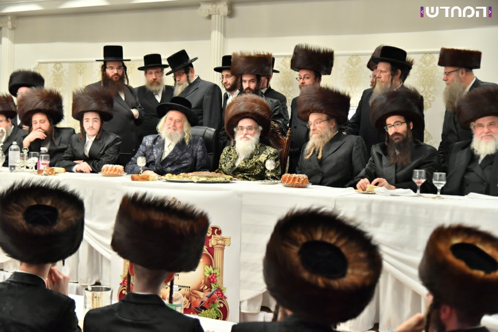 שמחת השבע ברכות בחצר חסידות ויז׳ניץ • גלריה