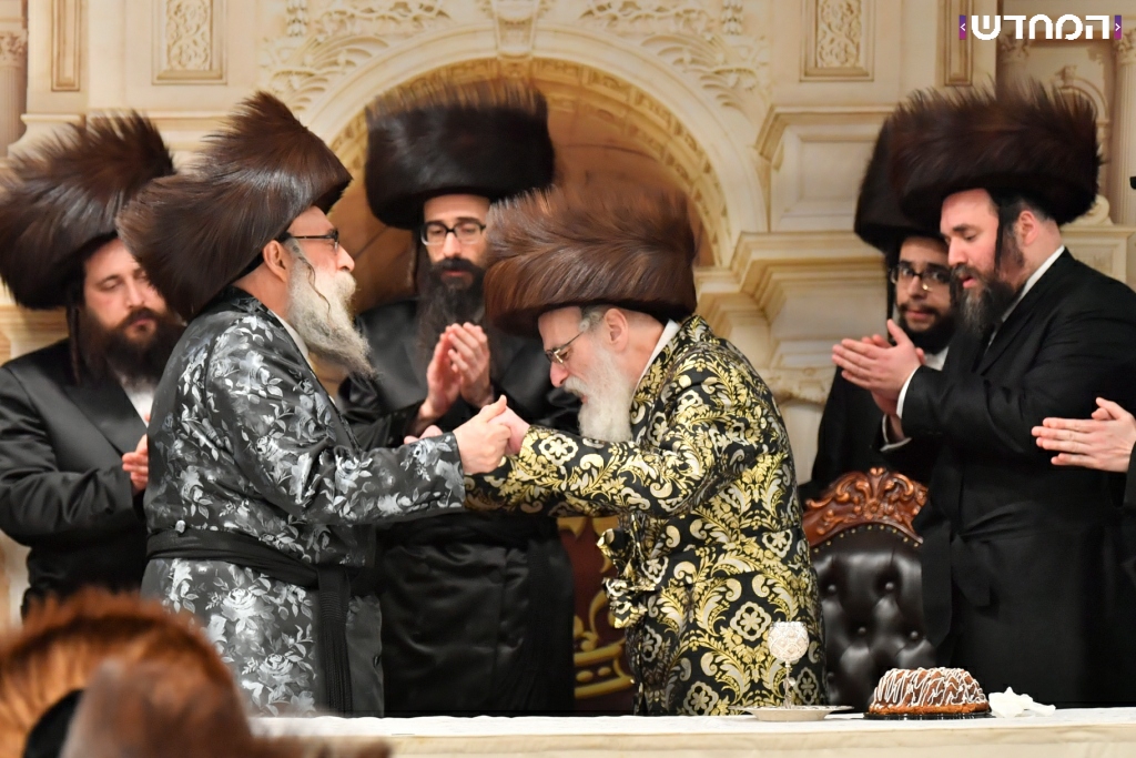 שמחת השבע ברכות בחצר חסידות ויז׳ניץ • גלריה