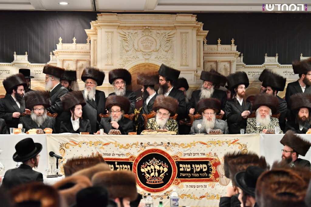 שמחת השבע ברכות בחצר חסידות ויז׳ניץ • גלריה