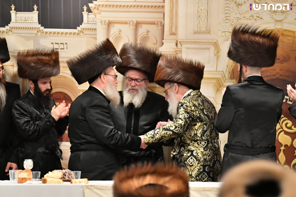 שמחת השבע ברכות בחצר חסידות ויז׳ניץ • גלריה